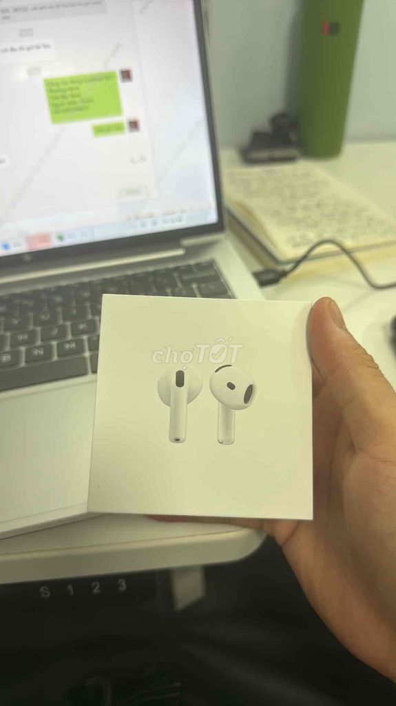 Tai nghe Apple AirPods 4 Trắng Mới. Mua bán Tivi, Âm thanh tại Huyện Việt Yên Bắc Giang được đăng bởi Hoàng Văn Thanh hình 1