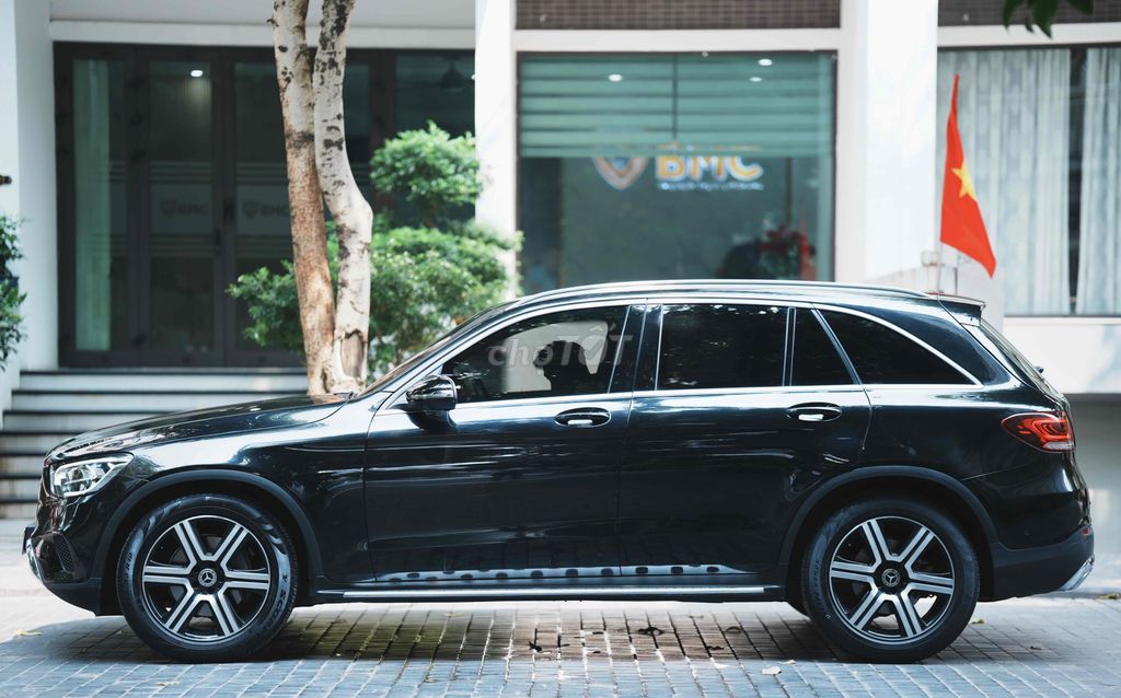 Mercedes Benz GLC200 4MATIC 2020 - 42000 km. Mua bán Ô tô tại Quận Thanh Xuân Hà Nội được đăng bởi Trần Trí Cường hình 4