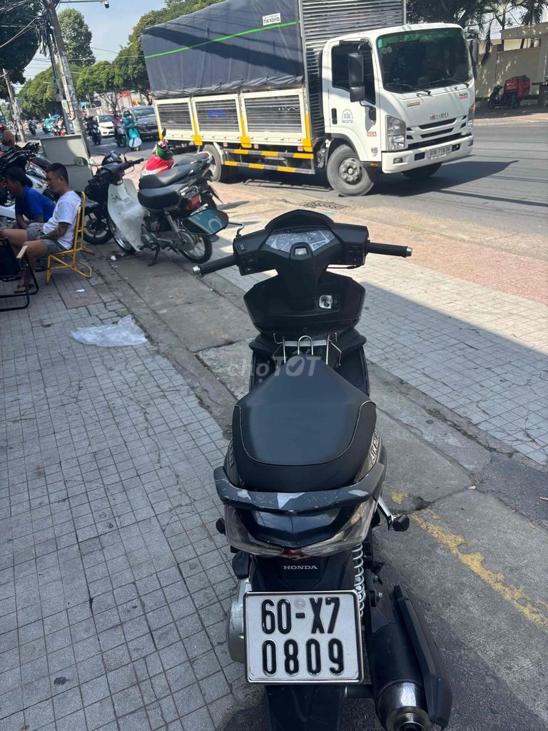 Honda Air Blade 2007 màu Đen. Mua bán Xe máy tại Thành phố Biên Hòa Đồng Nai được đăng bởi Tiền Nguyễn hình 4