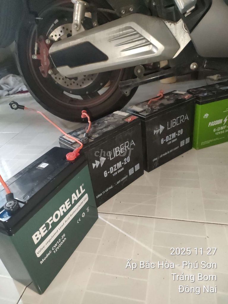 Lên pin bán 5 bình xài tốt. Mua bán Phụ tùng xe tại Huyện Trảng Bom Đồng Nai được đăng bởi Tranvy hình 2