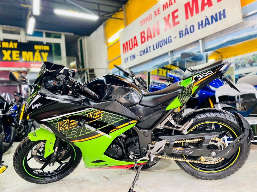 Kawasaki NINJA. Mua bán Xe máy tại Quận Cầu Giấy Hà Nội được đăng bởi Tong motor xe may hình 1