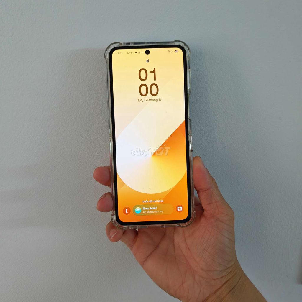Samsung Flip 6 12GB/256GB Vàng chanh Hàn 99%. Mua bán Điện thoại tại Quận 12 Tp Hồ Chí Minh được đăng bởi Khuong hình 1
