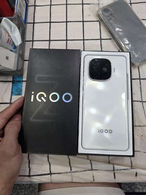 Vivo IQOO Z9 5G TRẮNG 8G/256 FBOX PIN 6K KHỎE