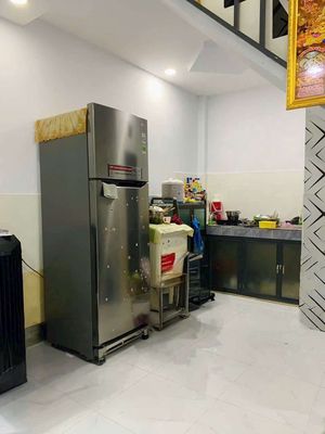 Cho thuê nhà nguyên căn ở Huỳnh Tấn Phát Q7