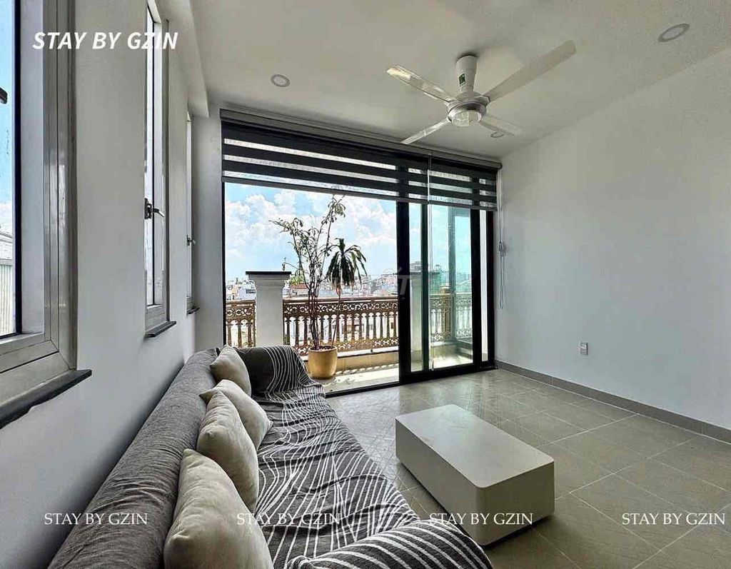 Cho thuê căn hộ Penthouse 1PN tách bếp, ban công, full nội thất