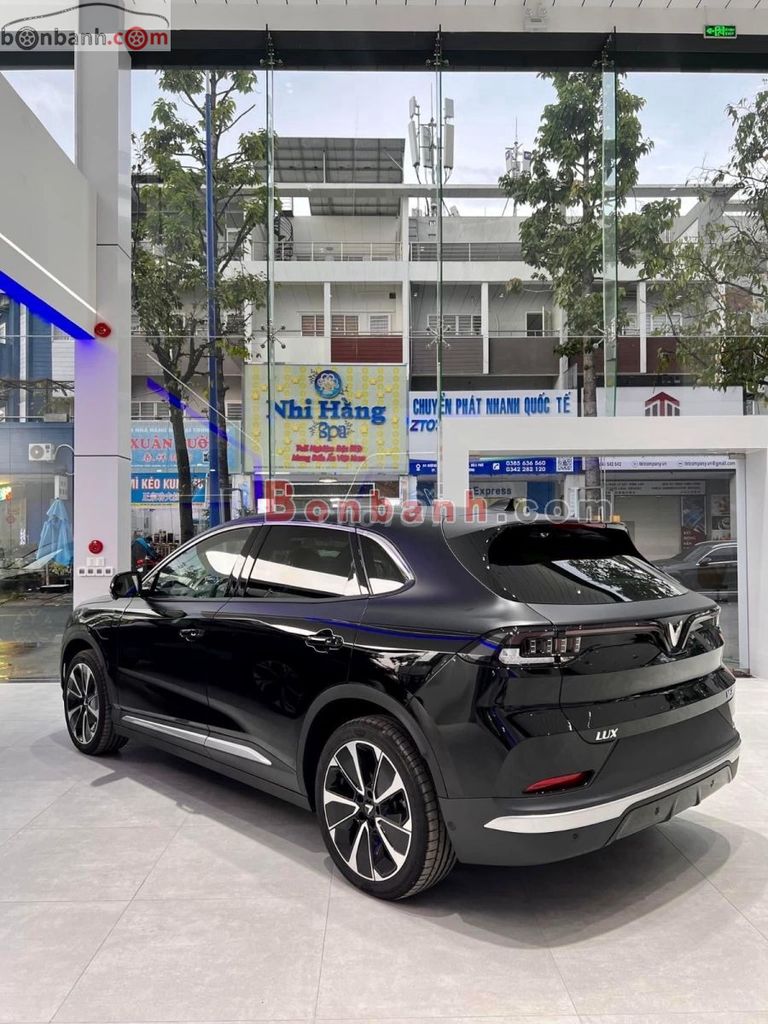 xe VF8 sẵn nhiều xe. Mua bán Ô tô tại Huyện Thanh Trì Hà Nội được đăng bởi Anh Tú hình 1