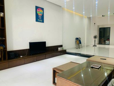 Rent · 5 bd · 125 м² · Quận Ngũ Hành Sơn, ул. Đường Đoàn Khuê