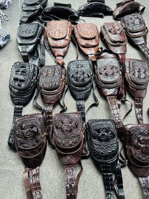 Túi đeo chéo da cá sấu nam. Mua bán Túi xách tại Huyện An Phú An Giang được đăng bởi CHUYÊN SALE HÀNG LẺ