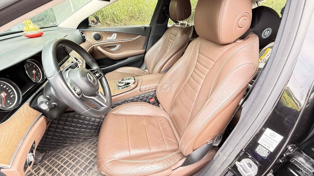Mercedes Benz E Class 2019 E200 - 119000 km. Mua bán Ô tô tại Quận 12 Tp Hồ Chí Minh được đăng bởi Lê Trung Chính hình 10