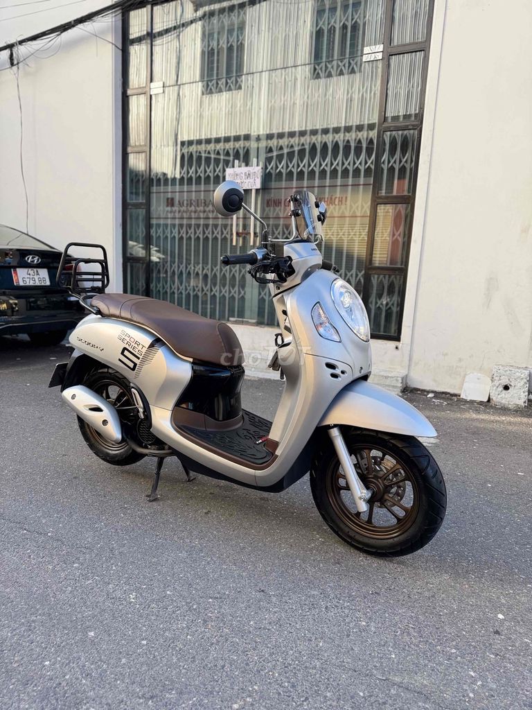 scoopy. đi mới 6ngan km. còn như mới. Mua bán Xe máy tại Quận Ngũ Hành Sơn Đà Nẵng được đăng bởi Nguyễn Phước Vĩnh hình 2