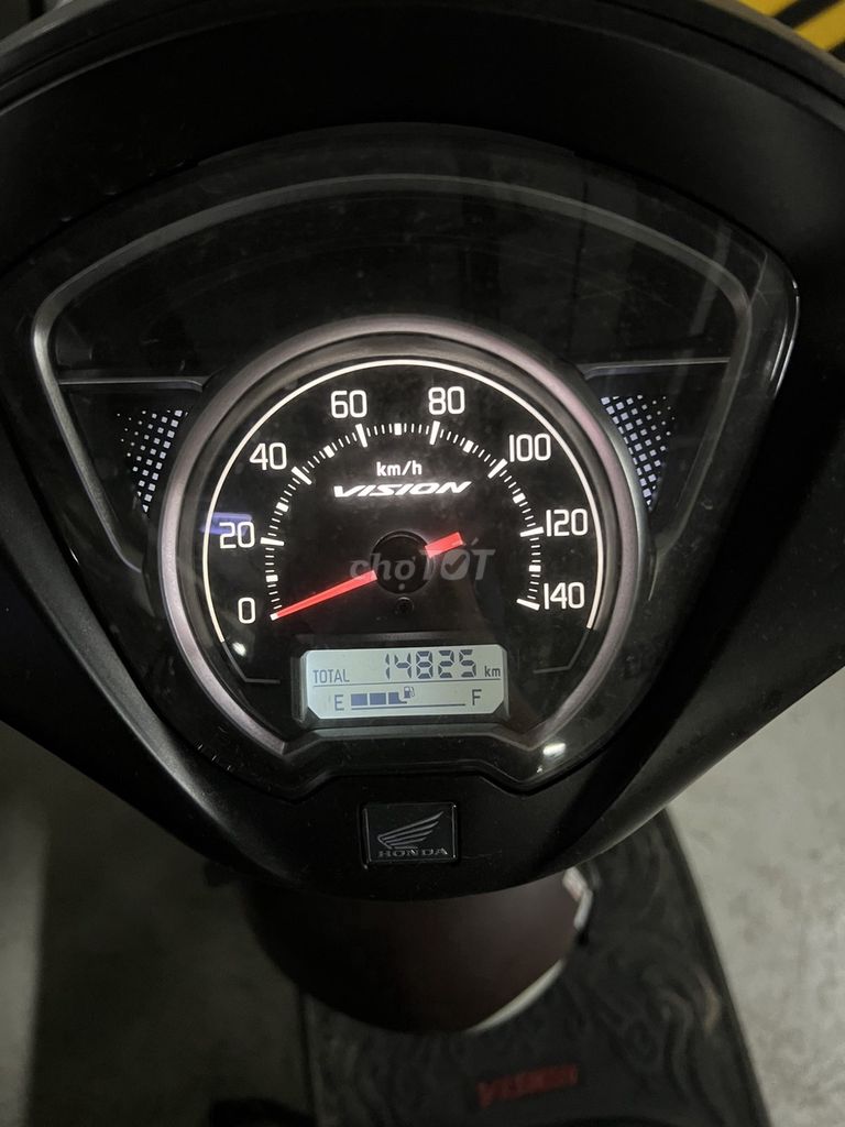 Honda Vision 2022 Cá tính Đen Đỏ 14000 km. Mua bán Xe máy tại Quận 7 Tp Hồ Chí Minh được đăng bởi Tên chưa cung cấp hình 7