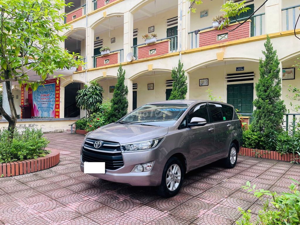 Tôi cần bán chiếc xe ô tô Toyota Innova 2.0E 2020. Mua bán Ô tô tại Quận Cầu Giấy Hà Nội được đăng bởi Thầy Minh hình 2