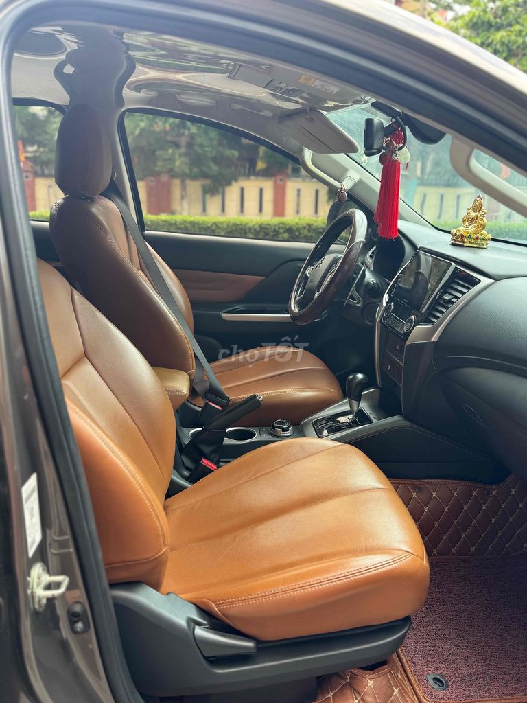 Mitsubishi Triton 2018 4x4 AT - 100000 km. Mua bán Ô tô tại Thành phố Dĩ An Bình Dương được đăng bởi Quốc Thái  hình 3