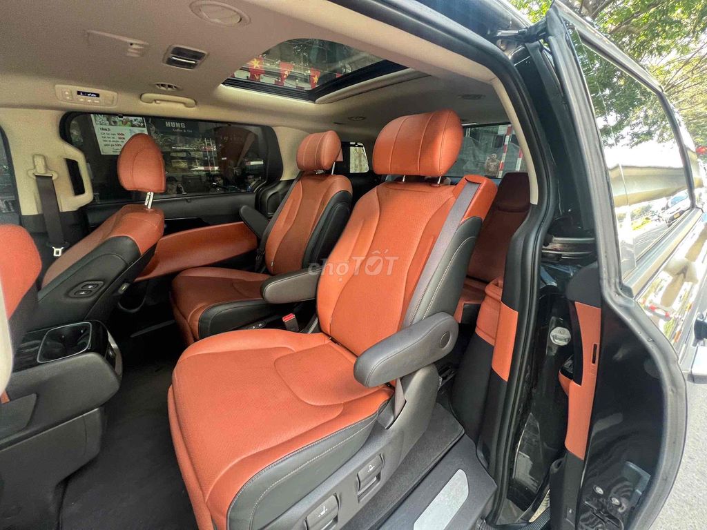 Kia Carnival 2024 Đen 40000 km. Mua bán Ô tô tại Quận Hoàng Mai Hà Nội được đăng bởi Tien hình 8