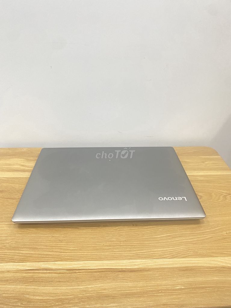 Lenovo ideapad 320S