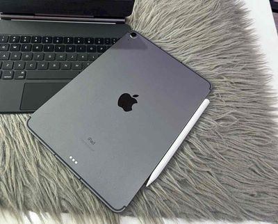 iPad Pro 11inch 256g wifi pin 87% zin nguyên khối. Mua bán Máy tính bảng tại Quận 3 Tp Hồ Chí Minh được đăng bởi Nam Á Mobile