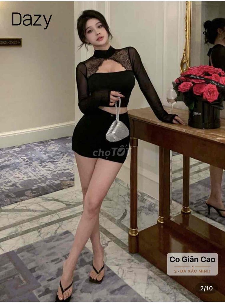 áo ngắn tay dài phối ren(ảnh 1 mẫu, ảnh 2 em mặc)