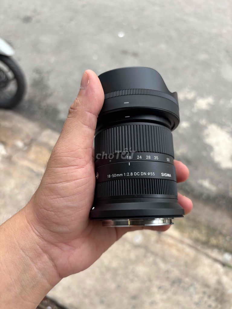 Ống kính Sigma 18-50mm f/2.8 1.28. Mua bán Máy ảnh, Máy quay tại Quận Phú Nhuận Tp Hồ Chí Minh được đăng bởi Lam Vy  hình 1