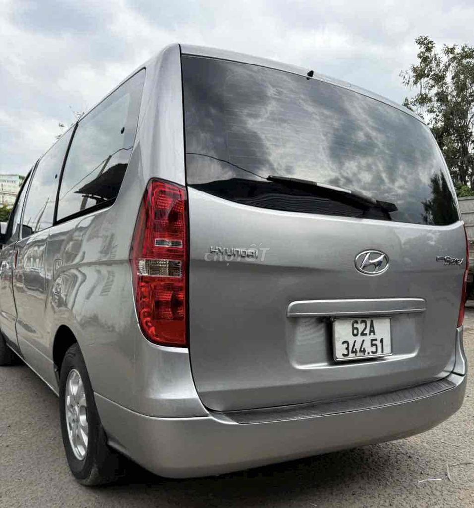 Hyundai Starex 9 chỗ- xe đẹp zin nội thất như mới. Mua bán Ô tô tại Quận Bình Tân Tp Hồ Chí Minh được đăng bởi Đỗ Đình Tuyên hình 5