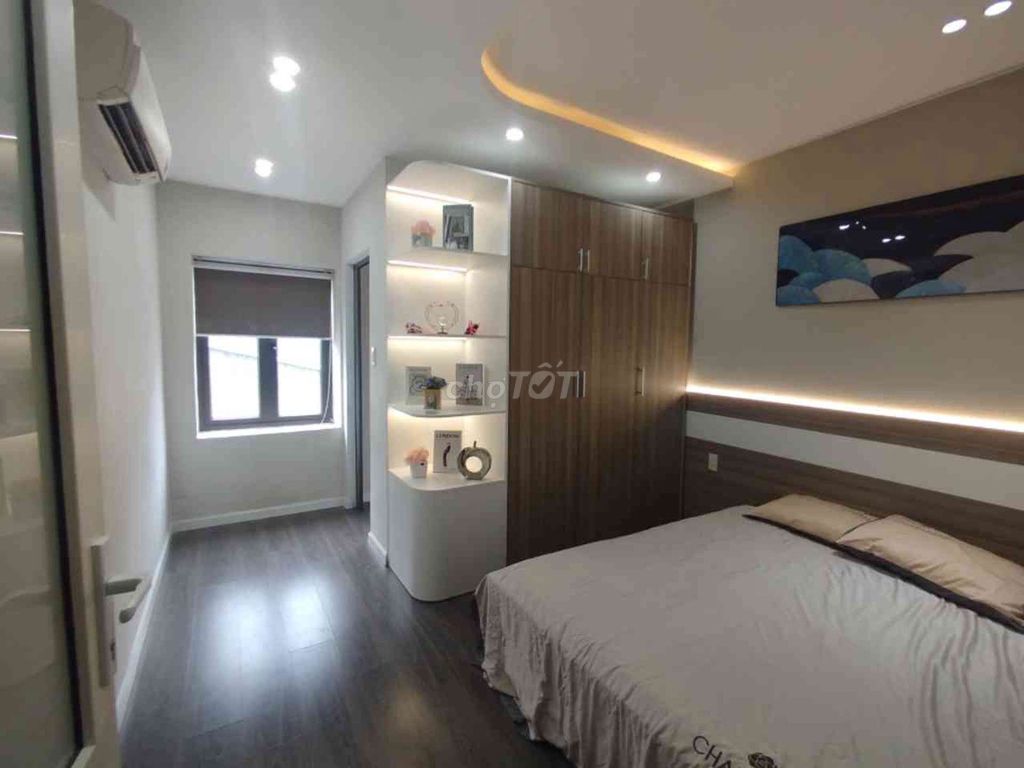 Дом на улице Нгуен Ван Линь, 40 м², 2 этажа