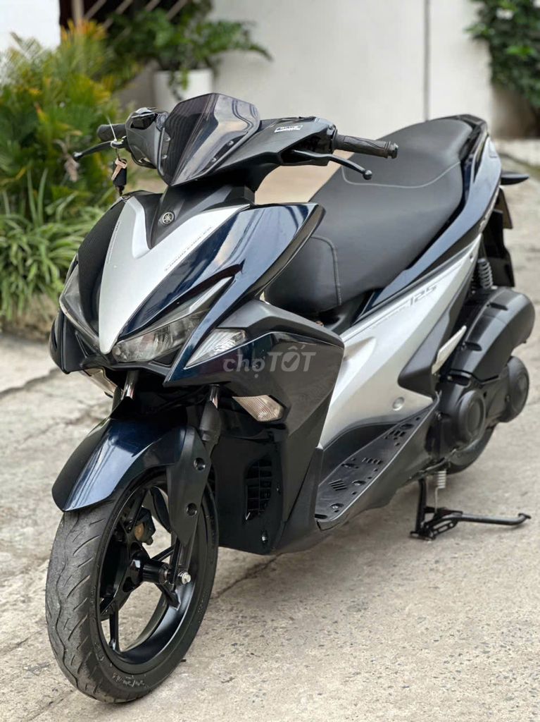 NVX 125 không dùng đến cần bán. Mua bán Xe máy tại Quận Cầu Giấy Hà Nội được đăng bởi Đỗ Việt Hưng hình 2