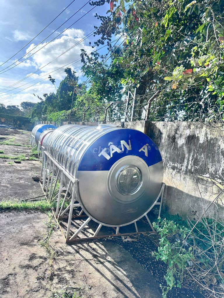Bồn nước inox Tân Á 5000l - 3000l đã sử dụng. Mua bán Nội thất, đồ gia dụng khác tại Thành phố Buôn Ma Thuột Đắk Lắk được đăng bởi Thuytran hình 1