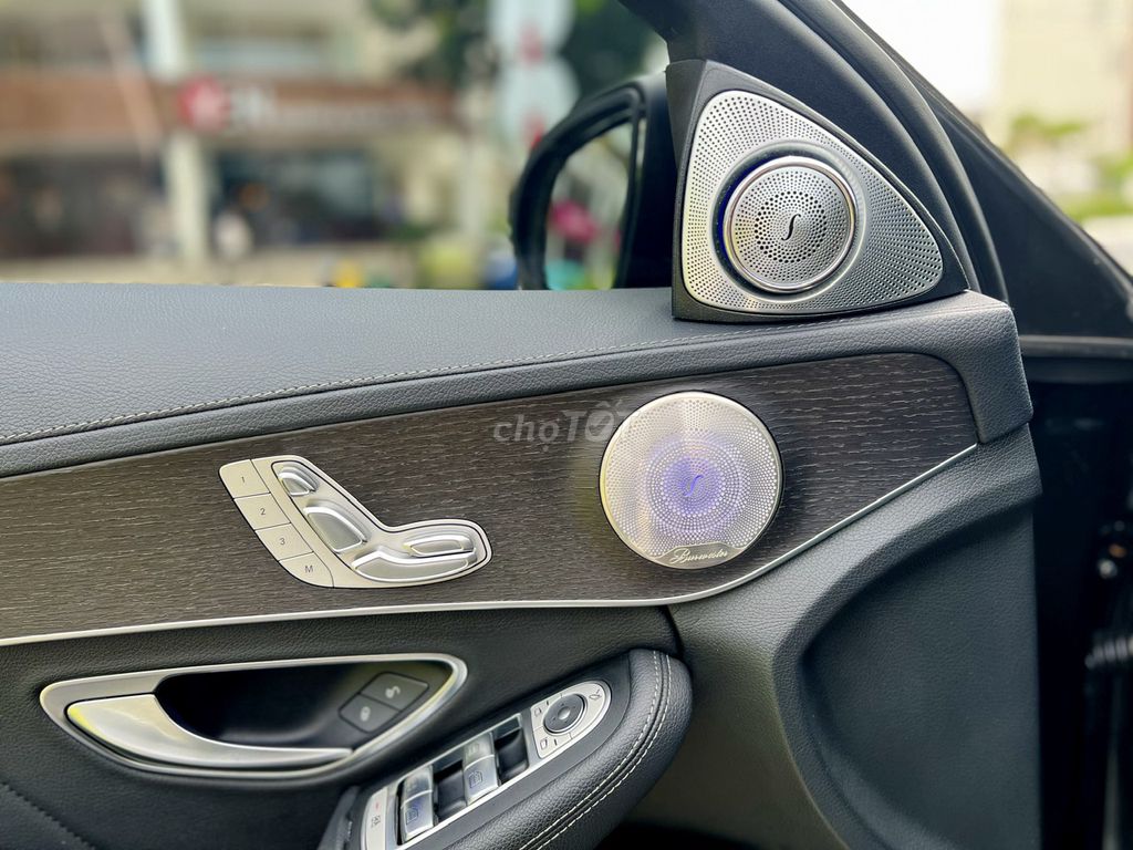 ❤️ MERCEDES C300 AMG - Model 2020, Black Edition. Mua bán Ô tô tại Quận 7 Tp Hồ Chí Minh được đăng bởi Tri Mercedes DNZ hình 11