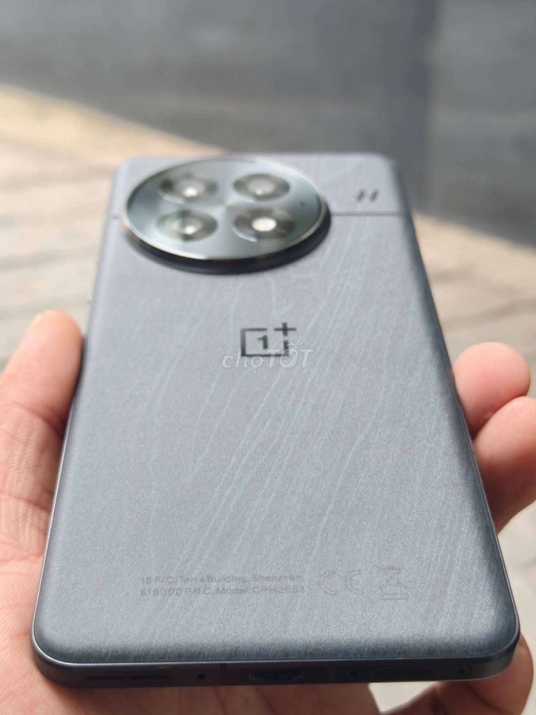 OnePlus 13 12GB/256GB Quốc Tế Gốc Fullbox. Mua bán Điện thoại tại Quận 12 Tp Hồ Chí Minh được đăng bởi Tú hình 1