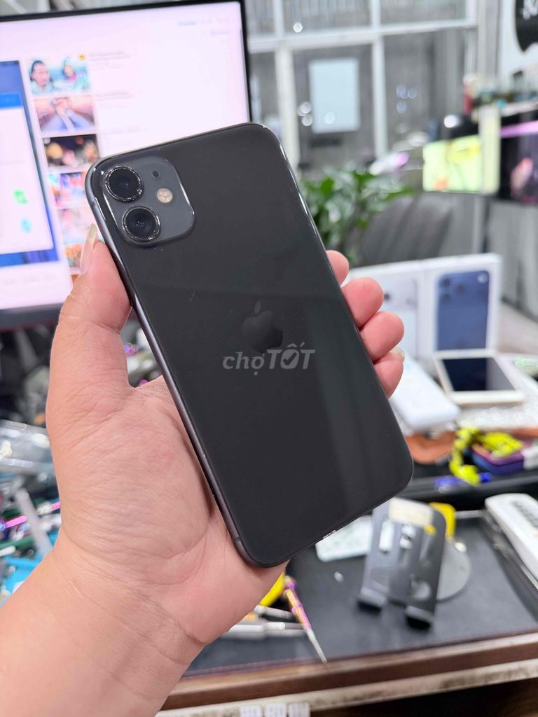 11 qt đen zin pin ok Bán có Gl + Góp icloud. Mua bán Điện thoại tại Thành phố Biên Hòa Đồng Nai được đăng bởi HUNG  hình 1