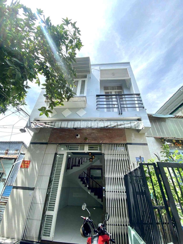📌 NHÀ BÔNG SAO P5 Q8 GIÁ 4 ĐỒNG 200 - NGANG 4.5M CỰC THOÁNG - BA GÁC T