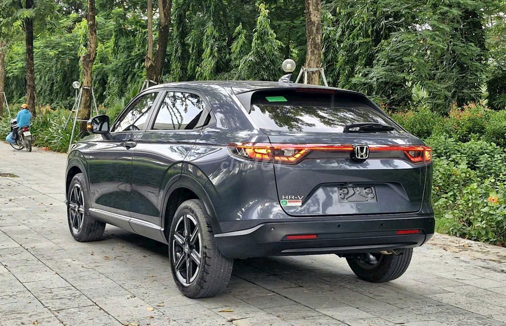 Honda HR-V 2023 G - 19999 km. Mua bán Ô tô tại Quận Bắc Từ Liêm Hà Nội được đăng bởi Trung Auto 26 Phạm Văn Đồng hình 5