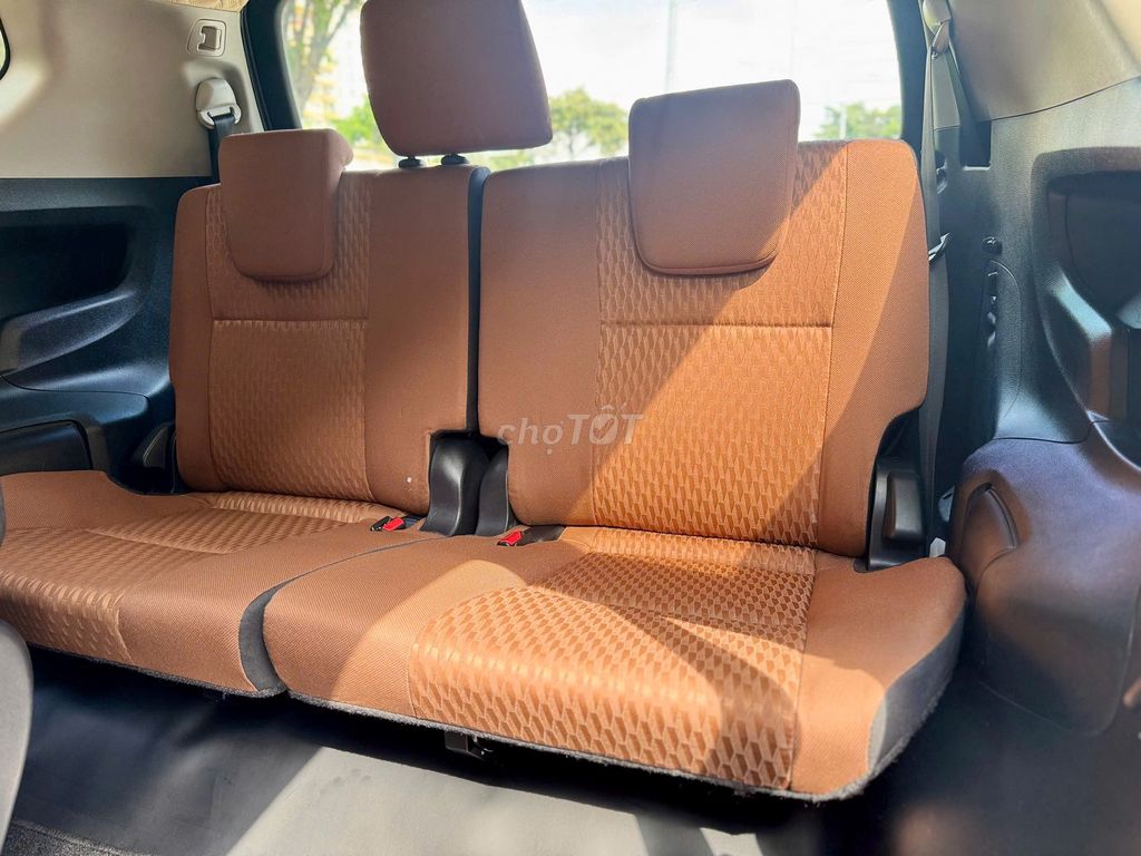 Toyota Innova 2017 2.0E - 12000 km. Mua bán Ô tô tại Quận 3 Tp Hồ Chí Minh được đăng bởi ĐỨC XE LƯỚT hình 10