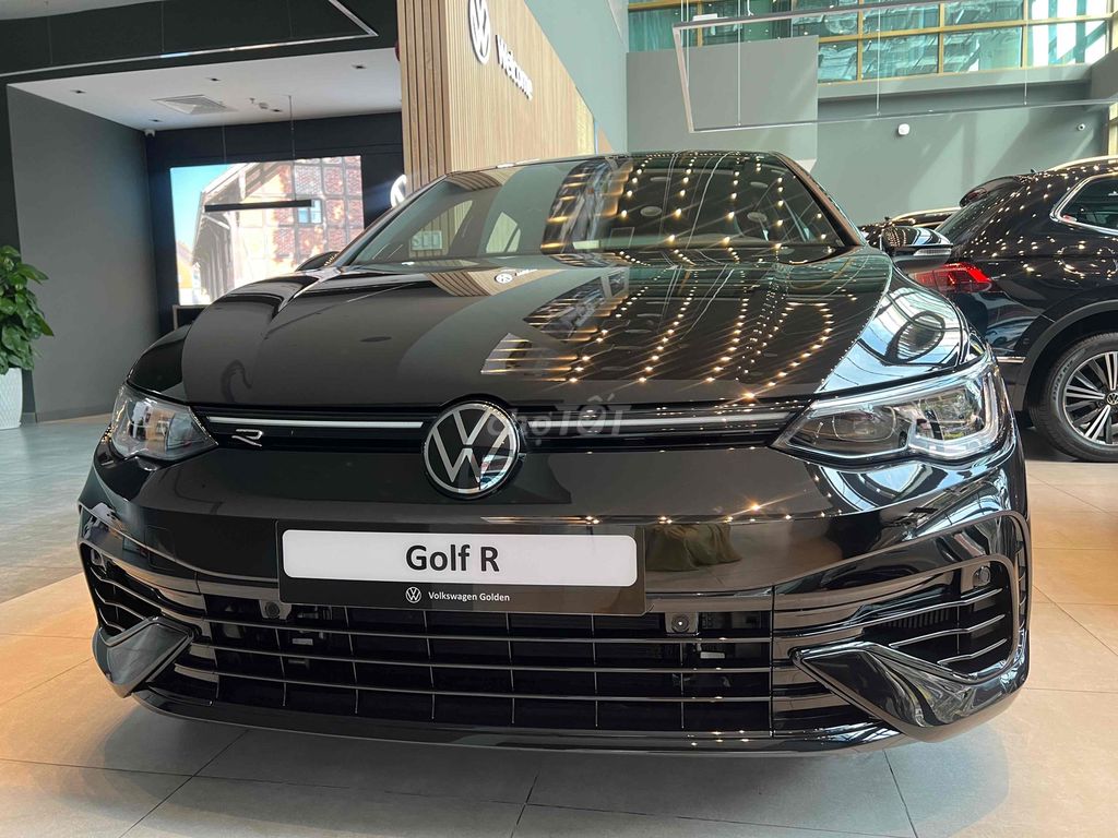 👉Volkswagen Golf R 📣 Xe Đua với 320 Mã lực. Mua bán Ô tô tại Quận 5 Tp Hồ Chí Minh được đăng bởi VOLKSWAGEN GOLDEN  hình 1