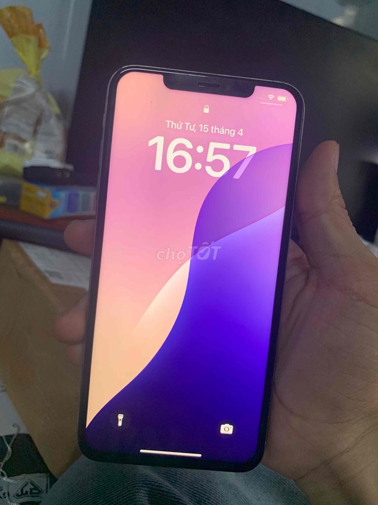 iPhone Xs Max 64GB Trắng Đã qua sử dụng. Mua bán Điện thoại tại Thành phố Châu Đốc An Giang được đăng bởi Trọng Nguyễn  hình 1