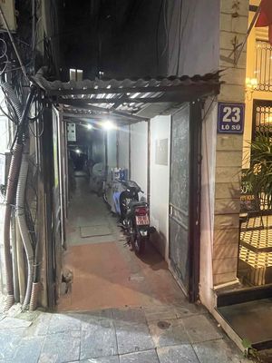 Nhà phố 44 m² · 2 PN · Phố Lò Sũ