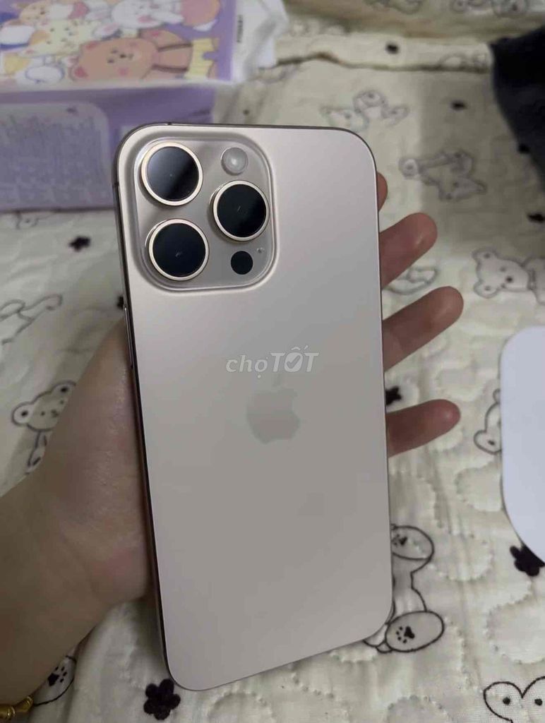 iPhone 16 Pro Max 256GB Gold Quốc Tế. Mua bán Điện thoại tại Quận Phú Nhuận Tp Hồ Chí Minh được đăng bởi Nguyễn Hân hình 1