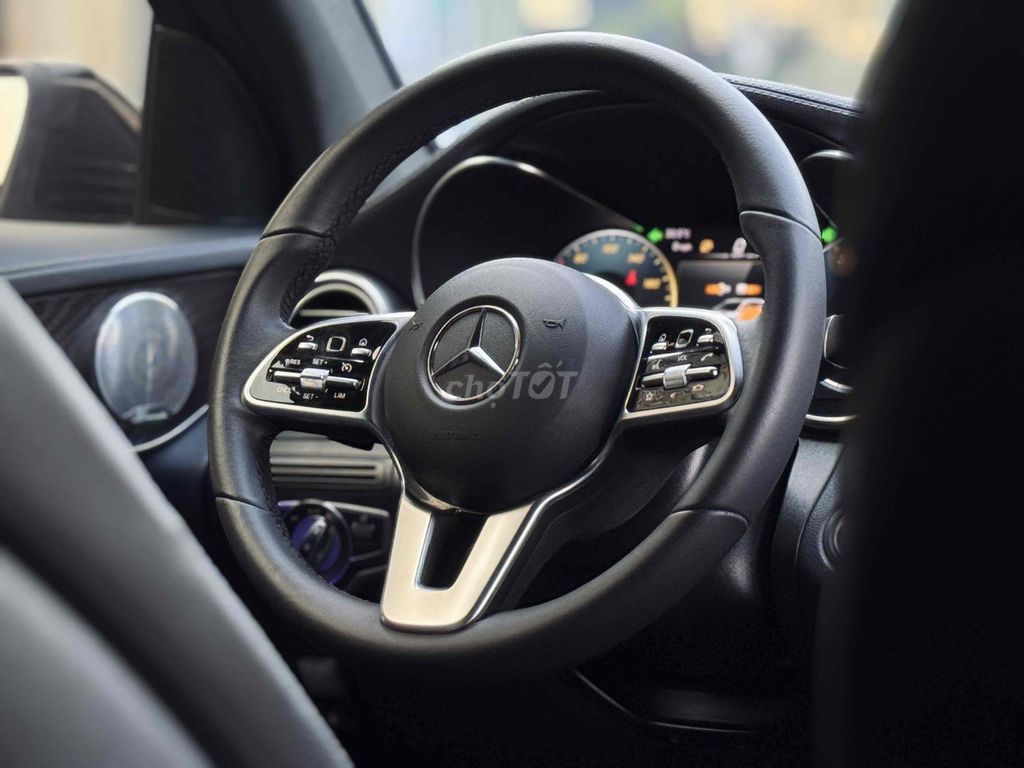 Mercedes Benz GLC 2021 200 4Matic - 43500 km. Mua bán Ô tô tại Quận Bình Tân Tp Hồ Chí Minh được đăng bởi Huỳnh Thiên Bảo hình 8