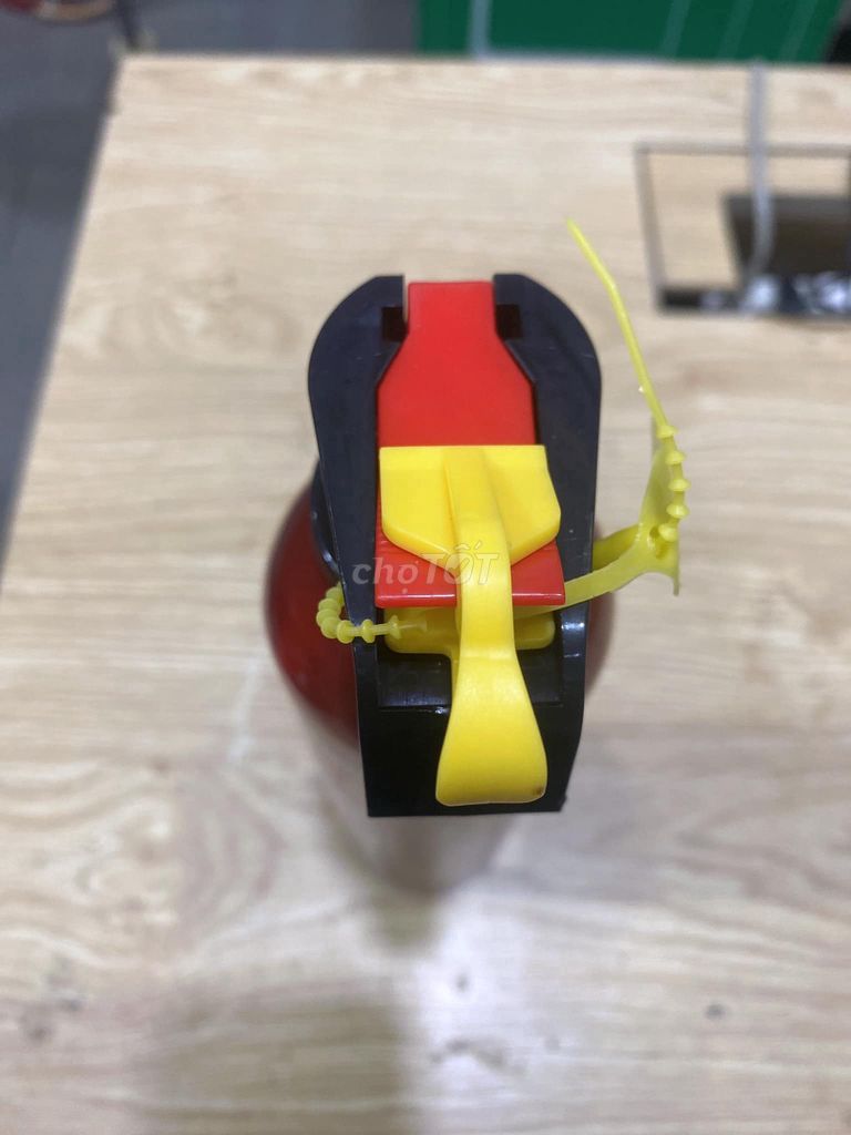 Bình chữa cháy mini Sharpots. Mua bán Đồ dùng văn phòng tại Thành phố Cà Mau Cà Mau được đăng bởi Điện máy Cà Mau hình 1