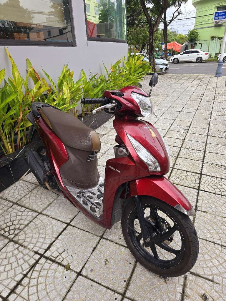 Honda Vision Đời mới màu Đỏ khóa bếp ga thông minh. Mua bán Xe máy tại Quận Hải Châu Đà Nẵng được đăng bởi cường thịnh hình 4