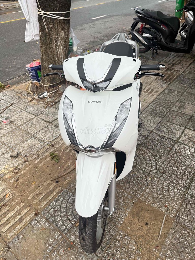 CẦN BÁN SH 350 MÁY THÁI LÊN FULL ĐỒ CHƠI. Mua bán Xe máy tại Quận Hải Châu Đà Nẵng được đăng bởi CHUYÊN BÁN XE LƯỚT hình 5