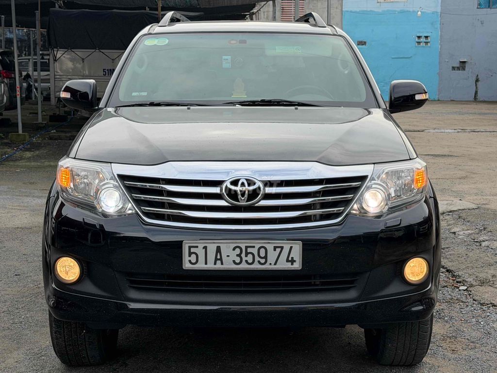 Fortuner 2.7V 4x4 2012, máy xăng, 2 cầu. Mua bán Ô tô tại Quận Bình Tân Tp Hồ Chí Minh được đăng bởi Tài hình 2
