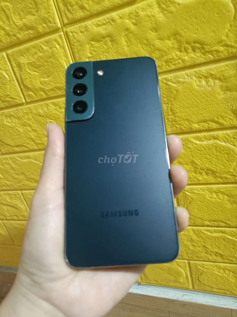 Samsung Galaxy S22 128GB Đen Mỹ. Mua bán Điện thoại tại Thành phố Buôn Ma Thuột Đắk Lắk được đăng bởi Cẩm Nhung hình 1