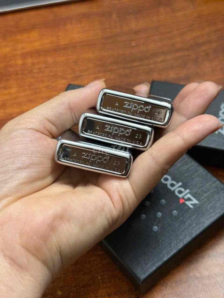 Bật lửa Zippo Mỹ Bạc Đã sử dụng. Mua bán Đồ sưu tầm, đồ cổ tại Huyện Trảng Bom Đồng Nai được đăng bởi Truong Quy Toan hình 1