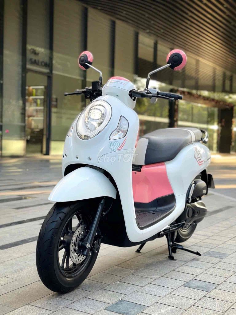 Honda Scoopy 110 2022 Trắng hồng 6800km. Mua bán Xe máy tại Quận Cầu Giấy Hà Nội được đăng bởi Tuấn Việt Motor hình 3