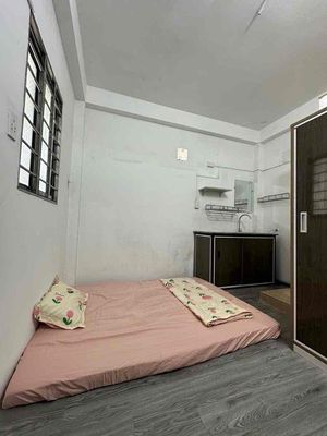 Phòng Sinh Viên Gần CVPM, Cách trường VOV 500m