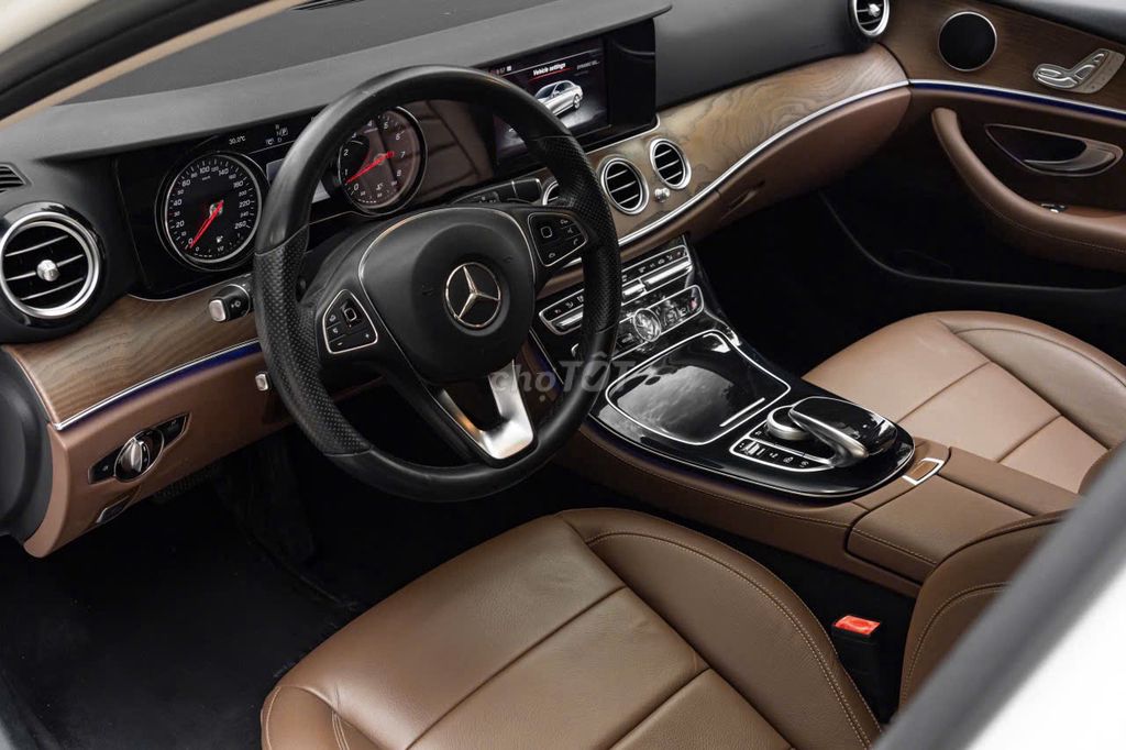 Mercedes Benz E200 2017 - 82000 km. Mua bán Ô tô tại Quận 7 Tp Hồ Chí Minh được đăng bởi Thái LA Auto hình 12