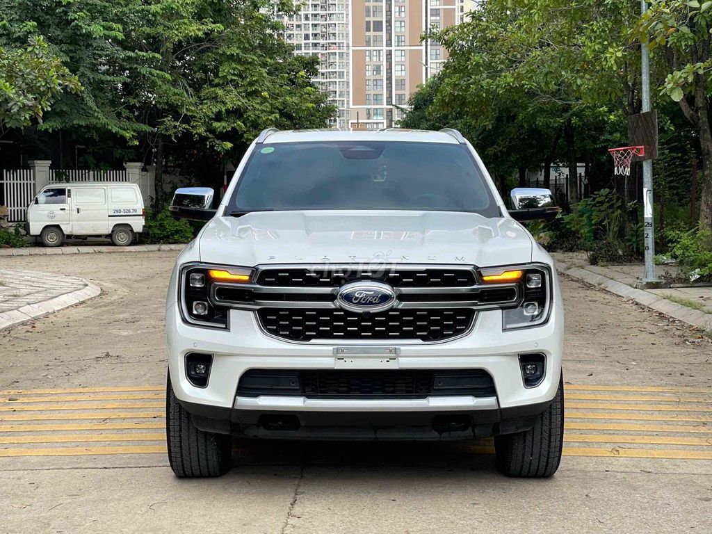Ford Everest Titanium 2.0L 4x4 2025 г.в.