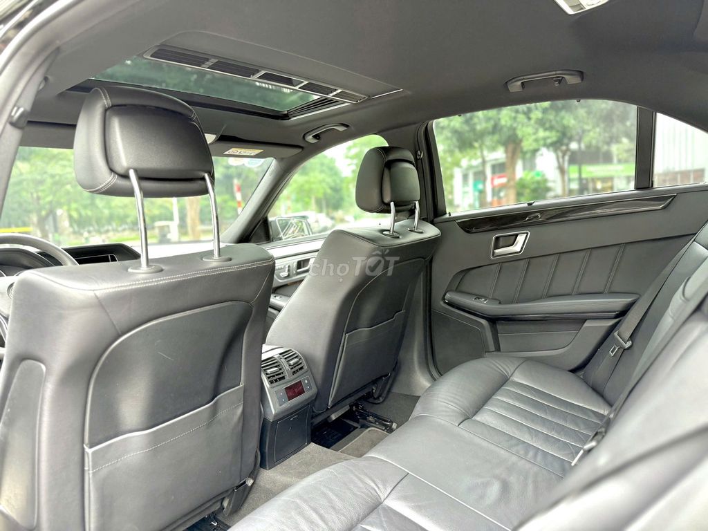 Mercedes Benz E Class 2014 E250 - 130000 km. Mua bán Ô tô tại Quận Long Biên Hà Nội được đăng bởi Anh Anh hình 7