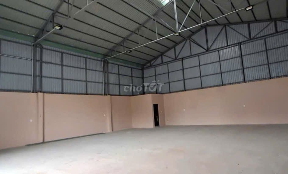 Thuê kho Quận 7 4000m2 giá rẻ trang bị pccc, đường cont