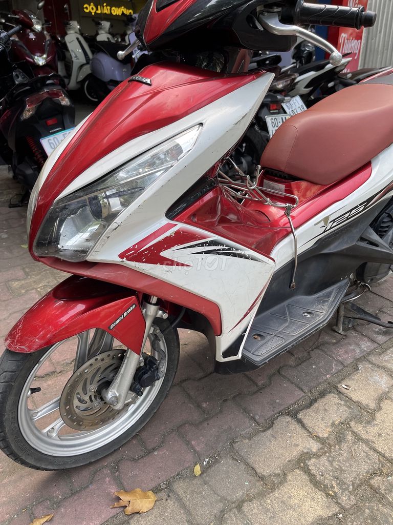 Honda Air Blade 2013 Đỏ trắng. Mua bán Xe máy tại Thành phố Biên Hòa Đồng Nai được đăng bởi Phương nguyễn  hình 2